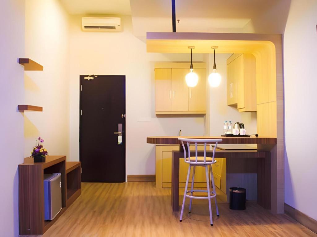 Ayola First Point Hotel Pekanbaru Εξωτερικό φωτογραφία