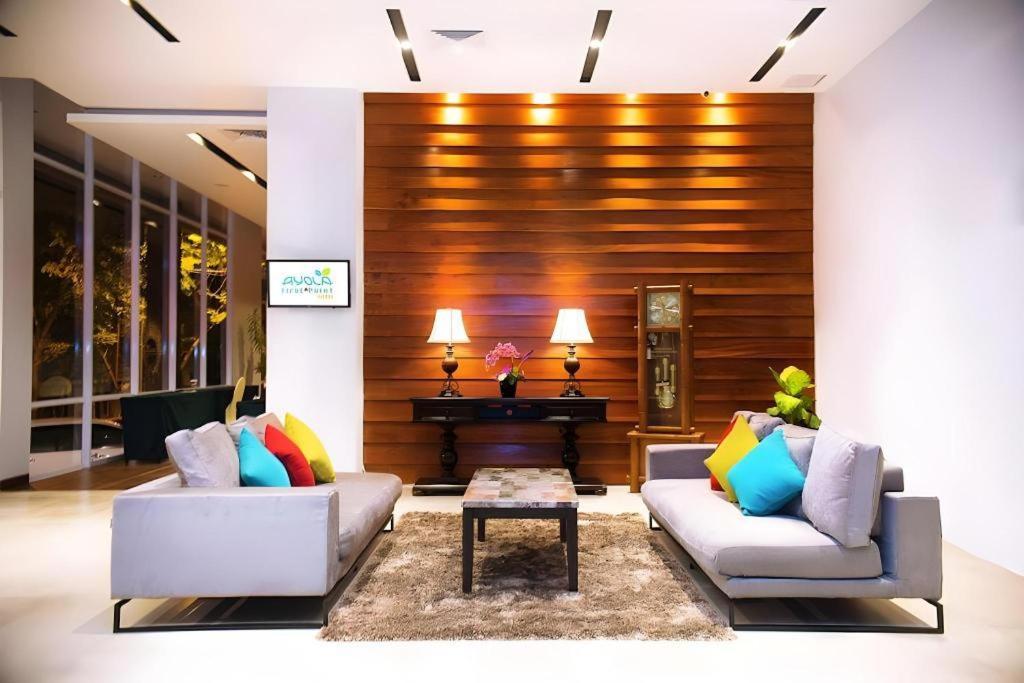Ayola First Point Hotel Pekanbaru Εξωτερικό φωτογραφία