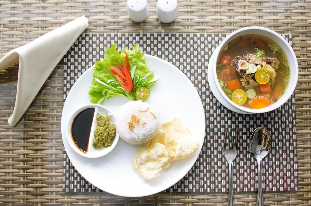 Ayola First Point Hotel Pekanbaru Εξωτερικό φωτογραφία